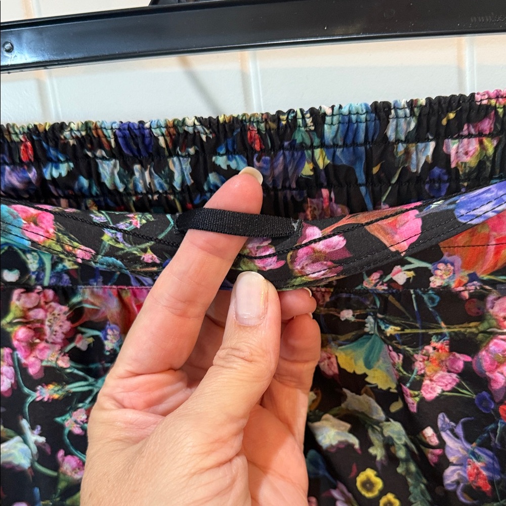 lululemon athletica Multicolor Patterned Skort - Picture 7 of 8